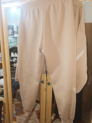 Pantalones Adidas ZNE Beige 2x20€