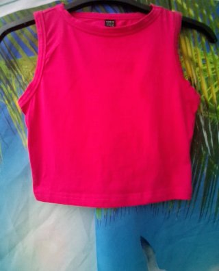 Camiseta mujer frambuesa, nueva.