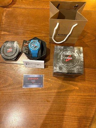 Reloj G-Shock Casio Azul y Rojo