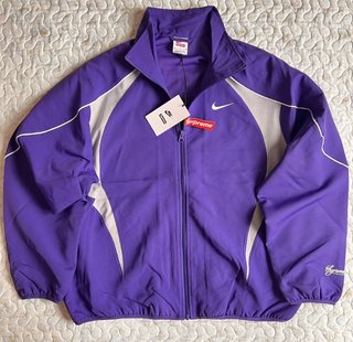 Chaqueta Deportiva Supreme x Nike Morada Talla M