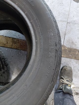 215/65R16 98H MARCA CONTINENTAL CROSS CONTACT LX S