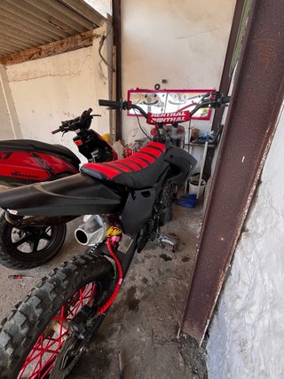 Pit Bike Orion 140cc Negra y Roja