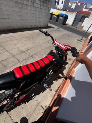 Pit Bike Orion 140cc Negra y Roja