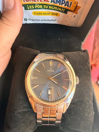 Reloj Festina Quartz Dorado y Plateado