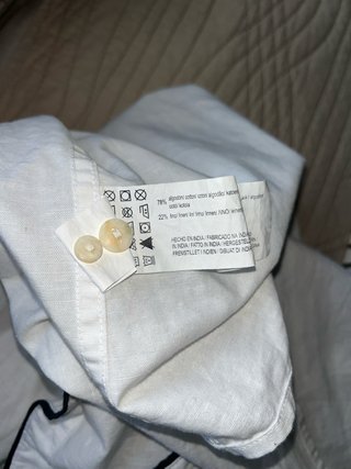 Camisa blanca Pull&Bear cuello mao