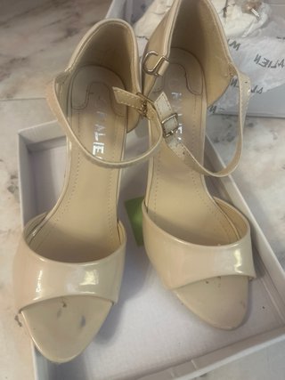 Sandali con tacco nude