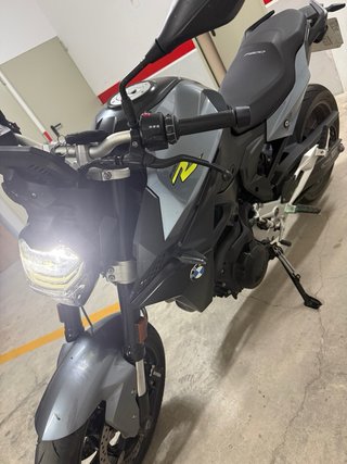 BMW F900R 105cv Gris Moto Naked año 2023