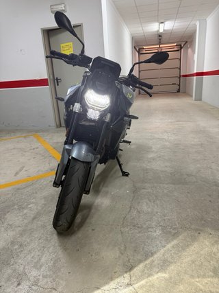 BMW F900R 105cv Gris Moto Naked año 2023