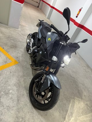 BMW F900R 105cv Gris Moto Naked año 2023