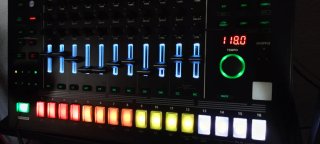 Roland TR-8S Rhythm Performer
