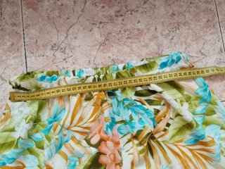 Pantalón estampado tropical