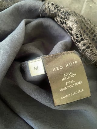Top Neo Noir encaje negro Talla M