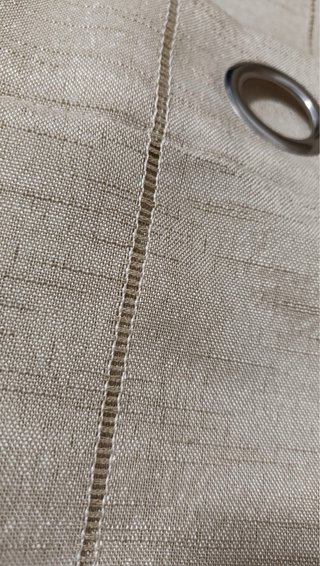 Visillo beige con ojales