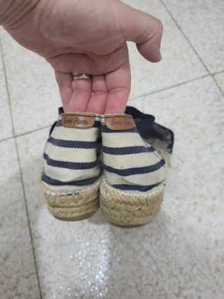 Sandalias de cuña a rayas