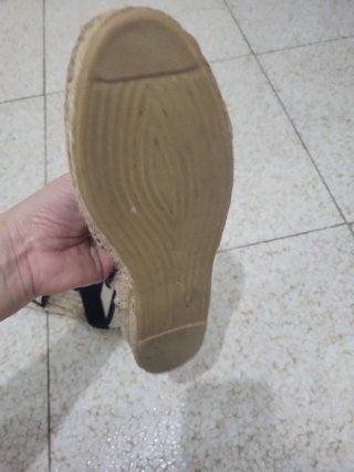 Sandalias de cuña a rayas