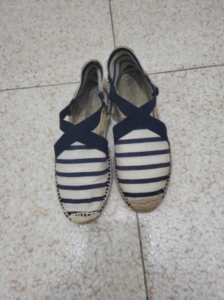 Sandalias de cuña a rayas