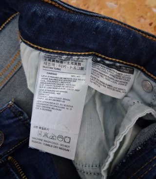 Pantalón vaquero mujer Levi's azul talla 27.