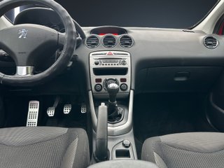 Peugeot 308 Sportium 1.6 HDI 110 FAP 5 velocidades