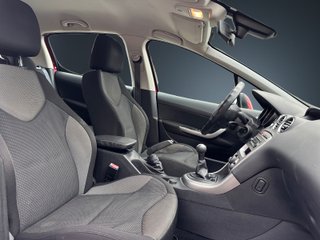 Peugeot 308 Sportium 1.6 HDI 110 FAP 5 velocidades