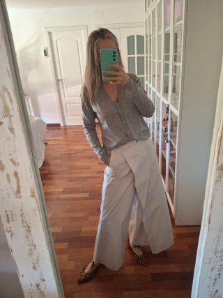 Pantalón Zara tipo pareo beige nuevo