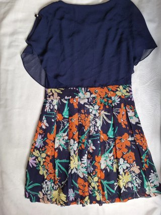 Vestido azul floral