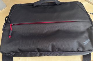Lenovo Thinkpad T14s Gen 1 + maleta