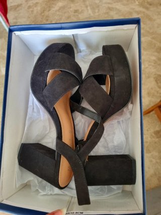 Zapatos de tacón negros talla 40