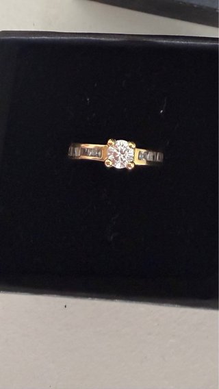 Anillo de oro 18K Fina García con circonitas t. 12