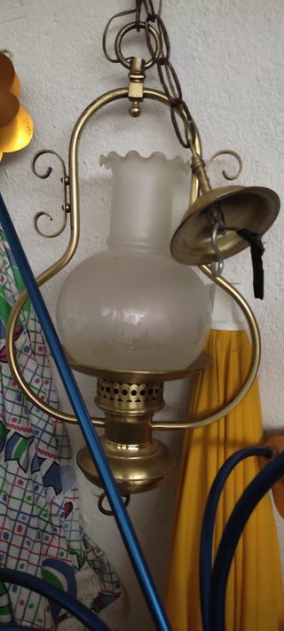 Lámparas de cristal y metal variadas