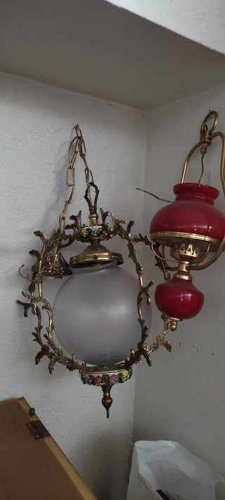 Lámparas de cristal y metal variadas