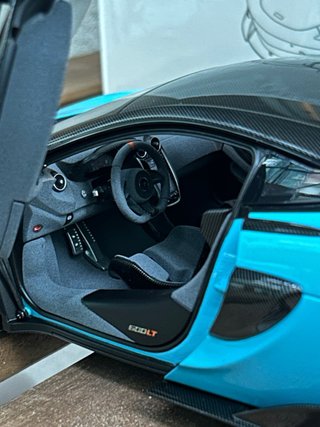 1:18 McLaren 600LT LCD Models