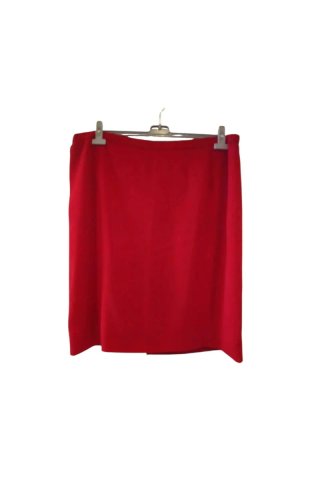 Traje rojo chaqueta y falda Talla 54