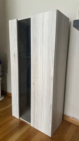 Vitrina de pared madera y cristal