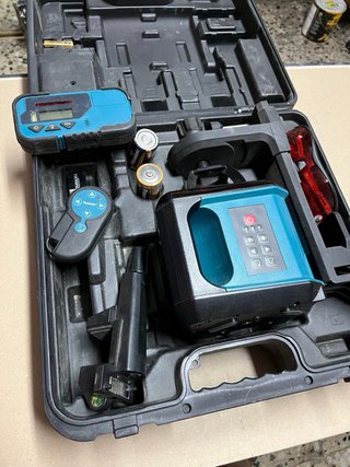 Nivel Láser Rotativo Makita SKR200 Profesional