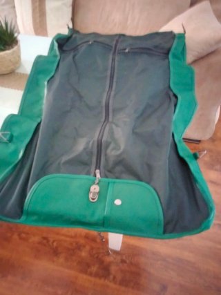 Bolso Portatrajes Veneto Verde con Bolsillos