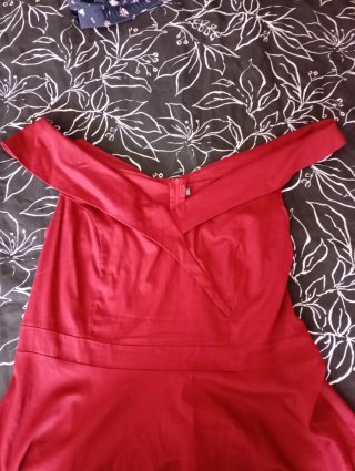 Vestido fiesta burdeos escote corazón Talla 2XL