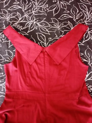 Vestido fiesta burdeos escote corazón Talla 2XL