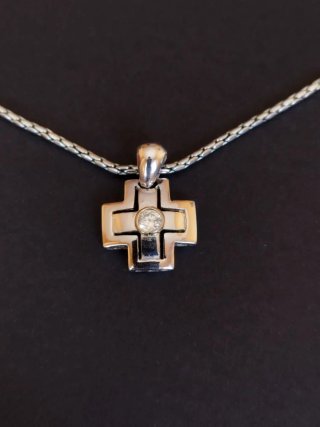 Collar Plata Cruz con Piedra