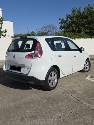 Renault Megane Scenic 1.6 DCI 130 CV año 2011