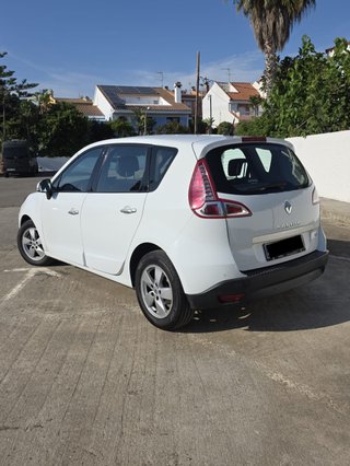 Renault Megane Scenic 1.6 DCI 130 CV año 2011