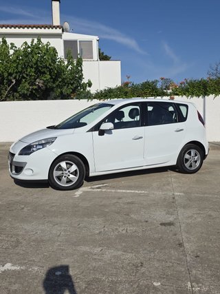 Renault Megane Scenic 1.6 DCI 130 CV año 2011