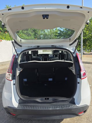 Renault Megane Scenic 1.6 DCI 130 CV año 2011