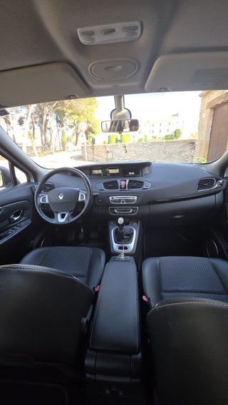 Renault Megane Scenic 1.6 DCI 130 CV año 2011