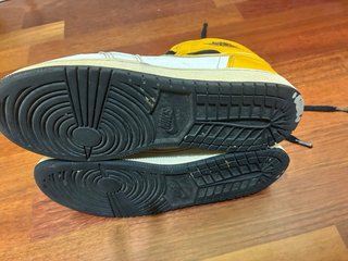 Zapatillas Nike Air Jordan 1 Mid Amarillo