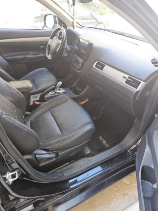 Mitsubishi Outlander 2014