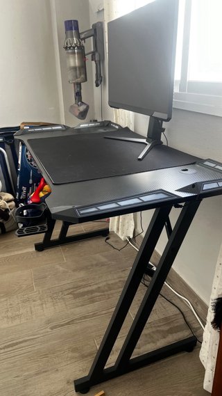 Mesa Gaming Negra con Luces LED