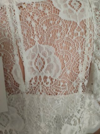 Top Zara encaje beige