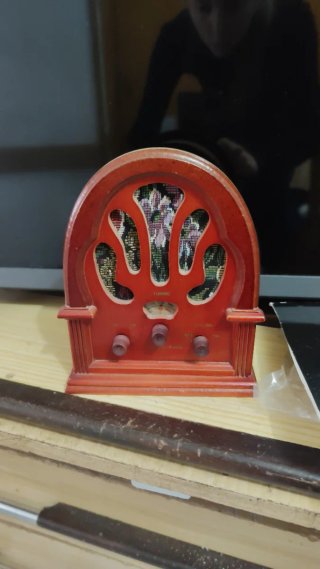 Radio Antigua Decorativa Roja