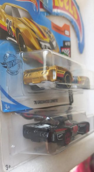 Conjunto 2 Hot Wheels 76 Greenwood Corvette