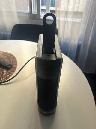 Cafetera Nespresso Krups Essenza Blanca
